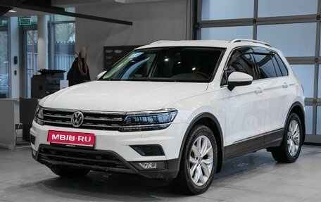 Volkswagen Tiguan II, 2018 год, 2 890 000 рублей, 1 фотография