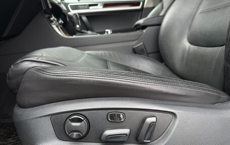 Volkswagen Touareg III, 2012 год, 1 690 000 рублей, 16 фотография