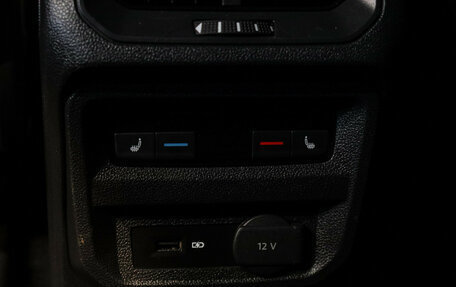 Volkswagen Tiguan II, 2018 год, 2 890 000 рублей, 10 фотография