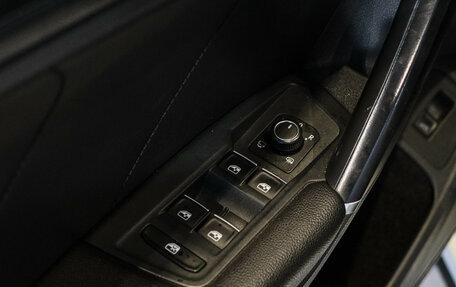 Volkswagen Tiguan II, 2018 год, 2 890 000 рублей, 16 фотография