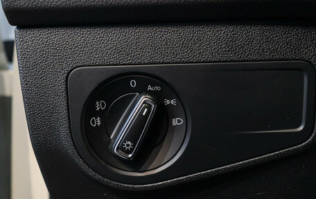 Volkswagen Tiguan II, 2018 год, 2 890 000 рублей, 17 фотография