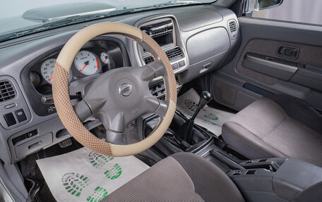 Nissan NP300, 2012 год, 1 339 000 рублей, 8 фотография