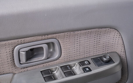 Nissan NP300, 2012 год, 1 339 000 рублей, 12 фотография