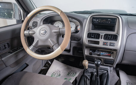 Nissan NP300, 2012 год, 1 339 000 рублей, 13 фотография