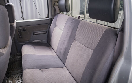 Nissan NP300, 2012 год, 1 339 000 рублей, 16 фотография