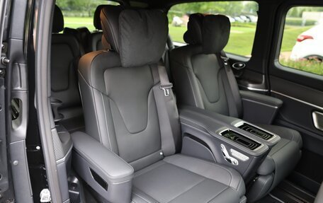 Mercedes-Benz V-Класс, 2025 год, 14 000 000 рублей, 6 фотография