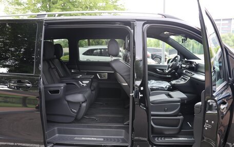 Mercedes-Benz V-Класс, 2025 год, 14 000 000 рублей, 12 фотография