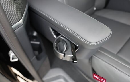 Mercedes-Benz V-Класс, 2025 год, 14 000 000 рублей, 10 фотография