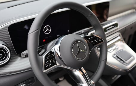 Mercedes-Benz V-Класс, 2025 год, 14 000 000 рублей, 14 фотография