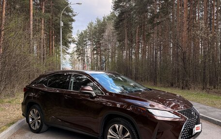 Lexus RX IV рестайлинг, 2020 год, 6 000 000 рублей, 4 фотография