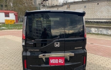 Honda Stepwgn IV, 2020 год, 3 200 000 рублей, 4 фотография