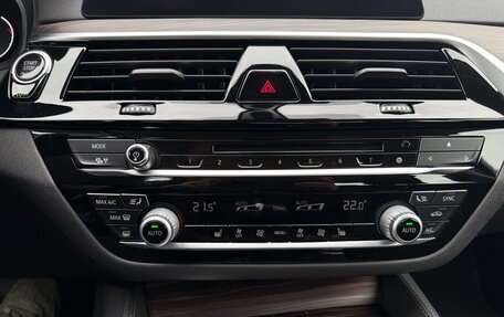 BMW 5 серия, 2019 год, 3 490 000 рублей, 13 фотография