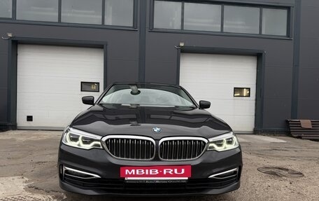 BMW 5 серия, 2019 год, 3 490 000 рублей, 2 фотография