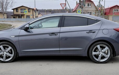 Hyundai Elantra VI рестайлинг, 2017 год, 1 635 000 рублей, 4 фотография