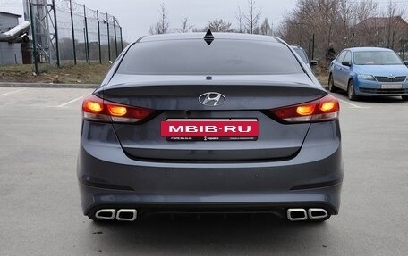 Hyundai Elantra VI рестайлинг, 2017 год, 1 635 000 рублей, 5 фотография
