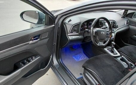 Hyundai Elantra VI рестайлинг, 2017 год, 1 635 000 рублей, 7 фотография