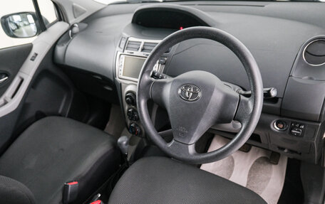 Toyota Vitz, 2010 год, 699 000 рублей, 8 фотография