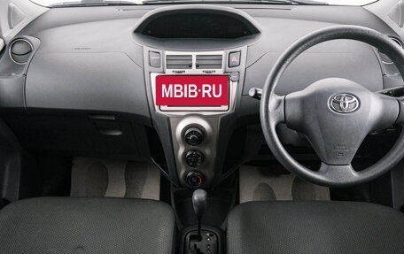 Toyota Vitz, 2010 год, 699 000 рублей, 10 фотография