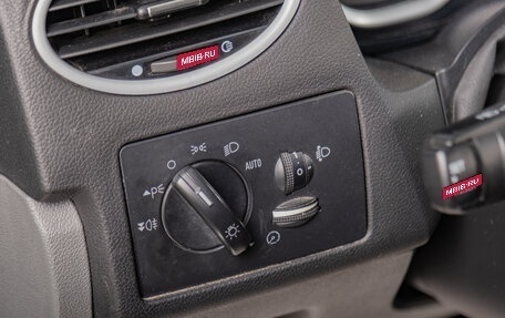 Ford Focus II рестайлинг, 2011 год, 899 000 рублей, 8 фотография