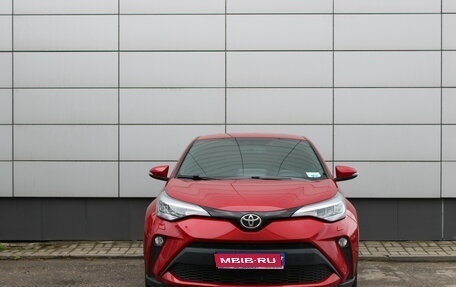 Toyota C-HR I рестайлинг, 2021 год, 2 678 000 рублей, 2 фотография