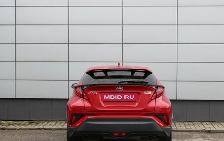 Toyota C-HR I рестайлинг, 2021 год, 2 678 000 рублей, 7 фотография