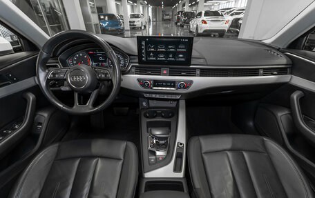 Audi A4, 2021 год, 3 080 000 рублей, 8 фотография