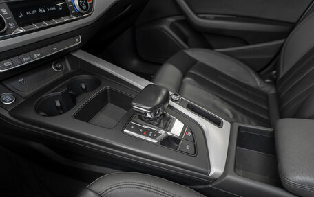 Audi A4, 2021 год, 3 080 000 рублей, 16 фотография