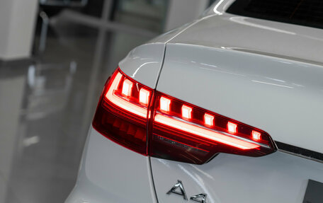 Audi A4, 2021 год, 3 080 000 рублей, 23 фотография