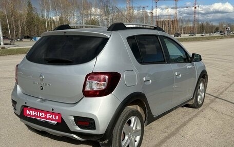 Renault Sandero II рестайлинг, 2016 год, 909 000 рублей, 2 фотография