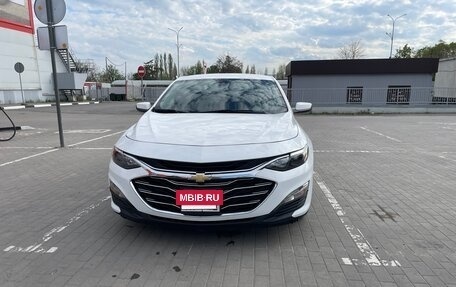 Chevrolet Malibu IX, 2019 год, 1 650 000 рублей, 2 фотография
