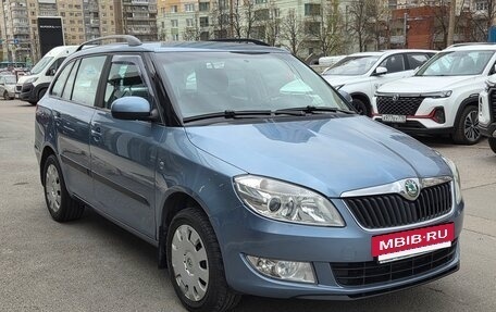Skoda Fabia II, 2011 год, 800 000 рублей, 3 фотография