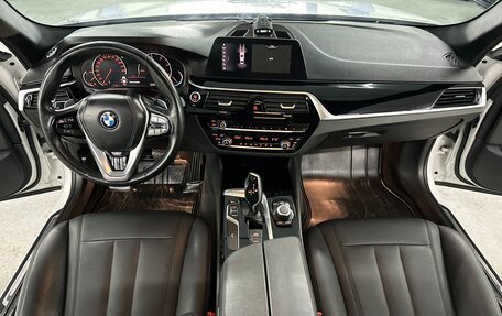 BMW 5 серия, 2019 год, 3 659 000 рублей, 13 фотография
