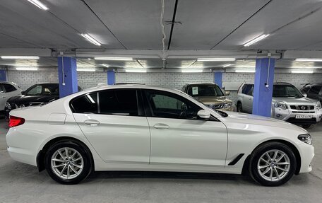 BMW 5 серия, 2019 год, 3 659 000 рублей, 4 фотография