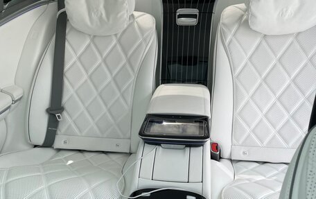Mercedes-Benz Maybach S-Класс, 2022 год, 27 000 000 рублей, 18 фотография