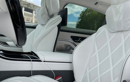 Mercedes-Benz Maybach S-Класс, 2022 год, 27 000 000 рублей, 19 фотография