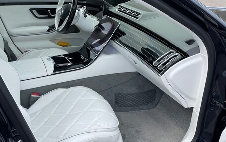 Mercedes-Benz Maybach S-Класс, 2022 год, 27 000 000 рублей, 25 фотография