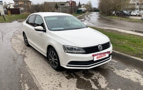 Volkswagen Jetta VI, 2015 год, 1 050 000 рублей, 4 фотография