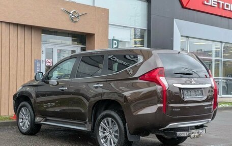 Mitsubishi Pajero Sport III рестайлинг, 2021 год, 3 730 000 рублей, 4 фотография