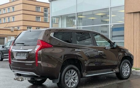 Mitsubishi Pajero Sport III рестайлинг, 2021 год, 3 730 000 рублей, 6 фотография