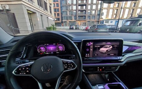 Volkswagen Teramont I, 2021 год, 4 990 000 рублей, 2 фотография