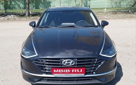 Hyundai Sonata VIII, 2021 год, 1 650 000 рублей, 2 фотография