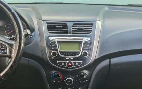 Hyundai Solaris II рестайлинг, 2012 год, 710 000 рублей, 10 фотография