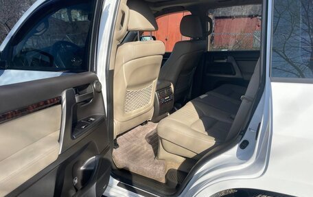 Toyota Land Cruiser 200, 2011 год, 3 800 000 рублей, 10 фотография