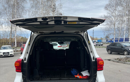 Toyota Land Cruiser 200, 2014 год, 4 100 000 рублей, 8 фотография