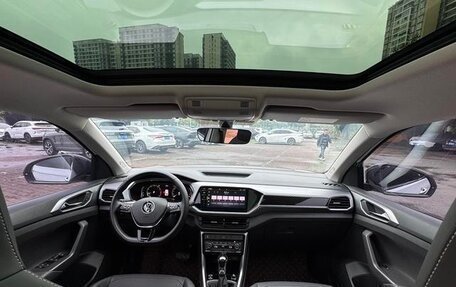 Volkswagen T-Cross I, 2023 год, 2 280 000 рублей, 11 фотография