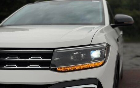 Volkswagen T-Cross I, 2023 год, 2 280 000 рублей, 15 фотография