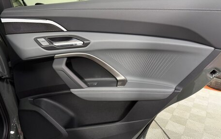 Audi Q5, 2025 год, 7 225 000 рублей, 28 фотография