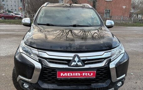 Mitsubishi Pajero Sport III рестайлинг, 2017 год, 2 900 000 рублей, 1 фотография