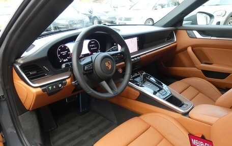 Porsche 911, 2024 год, 18 750 000 рублей, 10 фотография