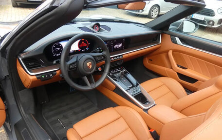 Porsche 911, 2024 год, 18 750 000 рублей, 15 фотография